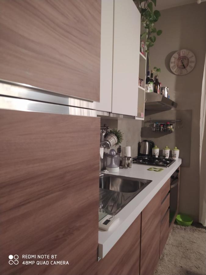 Room In Private Apartment ฟลอเรนซ์ ภายนอก รูปภาพ